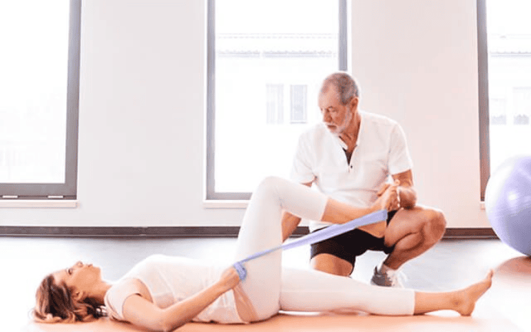 hospital-higienopolis-ortopedia-640x400-paciente-em-atendimento.png