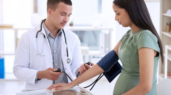 Tratamentos para pré-eclâmpsia: quais são os cuidados essenciais para a gestante?