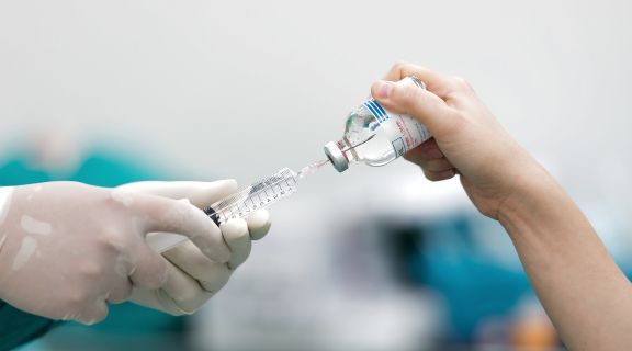 Para que serve adrenalina? Entenda como ela age no organismo humano