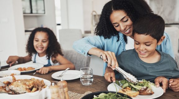 Alimentação saudável para criança: como formar bons hábitos alimentares