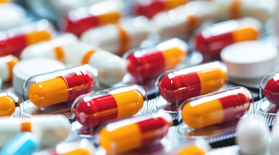 Antibiótico para gengiva inflamada: quando ele é necessário e como tratar
