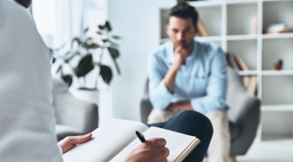 Benefícios da terapia: por que cuidar da saúde mental pode transformar sua vida