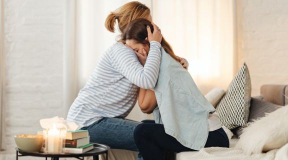 Como saber se estou abortando no início da gravidez: sintomas, causas e quando buscar ajuda