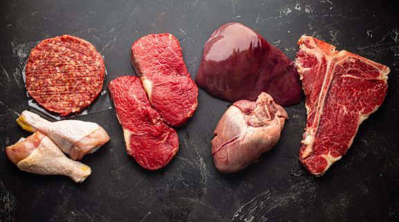   A dieta carnívora emagrece? Entenda como funciona e quais os riscos