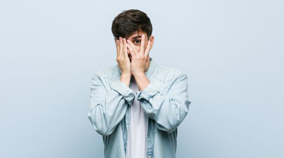 Qual a diferença entre ansiedade e depressão? Sintomas, gatilhos e como tratar