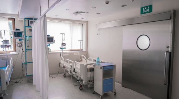 Diferença entre CTI e UTI: entenda o que cada sigla médica significa