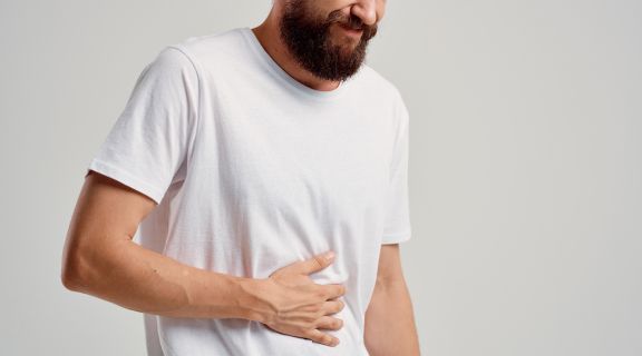   Dor na barriga pode ser gases? Entenda os sintomas e quando se preocupar