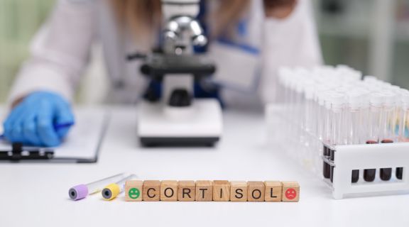 Exame cortisol: para que serve, como é feito e quais alterações ele detecta