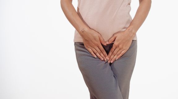 Gonorreia em mulher tem cura? Como é o tratamento e o que fazer para prevenir