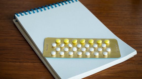 Quando o anticoncepcional começa a fazer efeito e o que pode interferir nisso