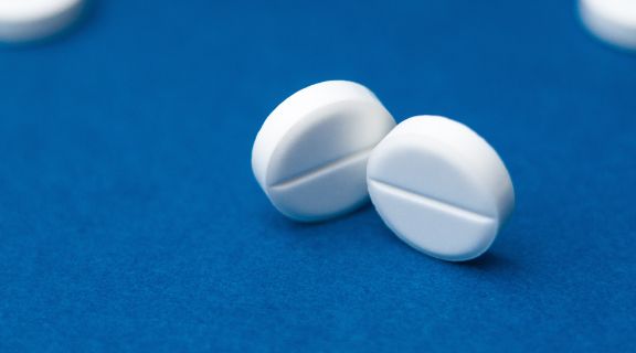 Descubra quanto tempo leva para dipirona fazer efeito e como ela age no corpo