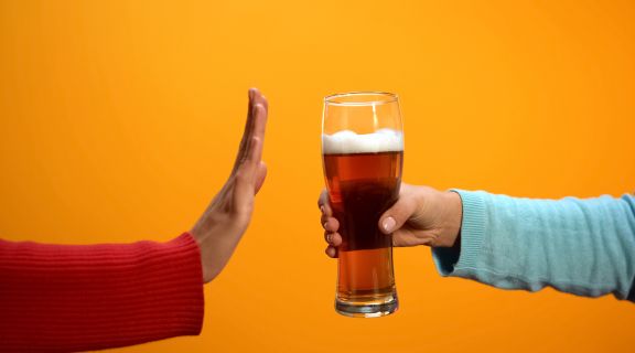 Quantos dias após cirurgia pode beber cerveja? Descubra quando é seguro 