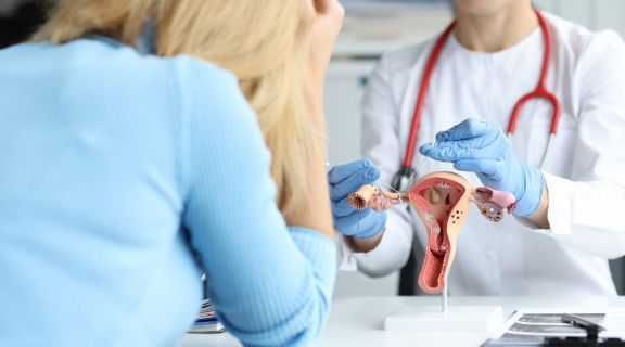 Quem faz laqueadura pode engravidar? Entenda riscos e possibilidades de sucesso