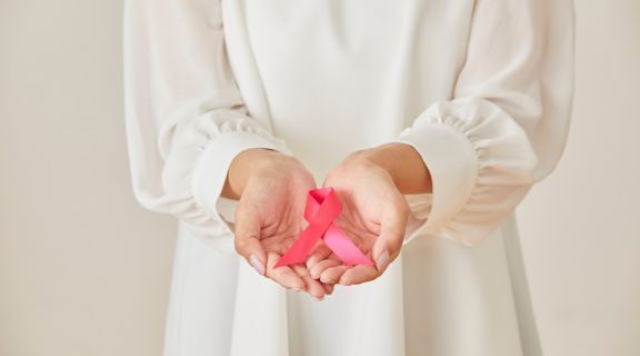 Sinais de que o câncer de mama voltou: o que observar e quando buscar ajuda