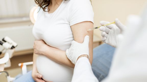   Vacina VSR em gestantes: um escudo de proteção para o bebê antes de nascer